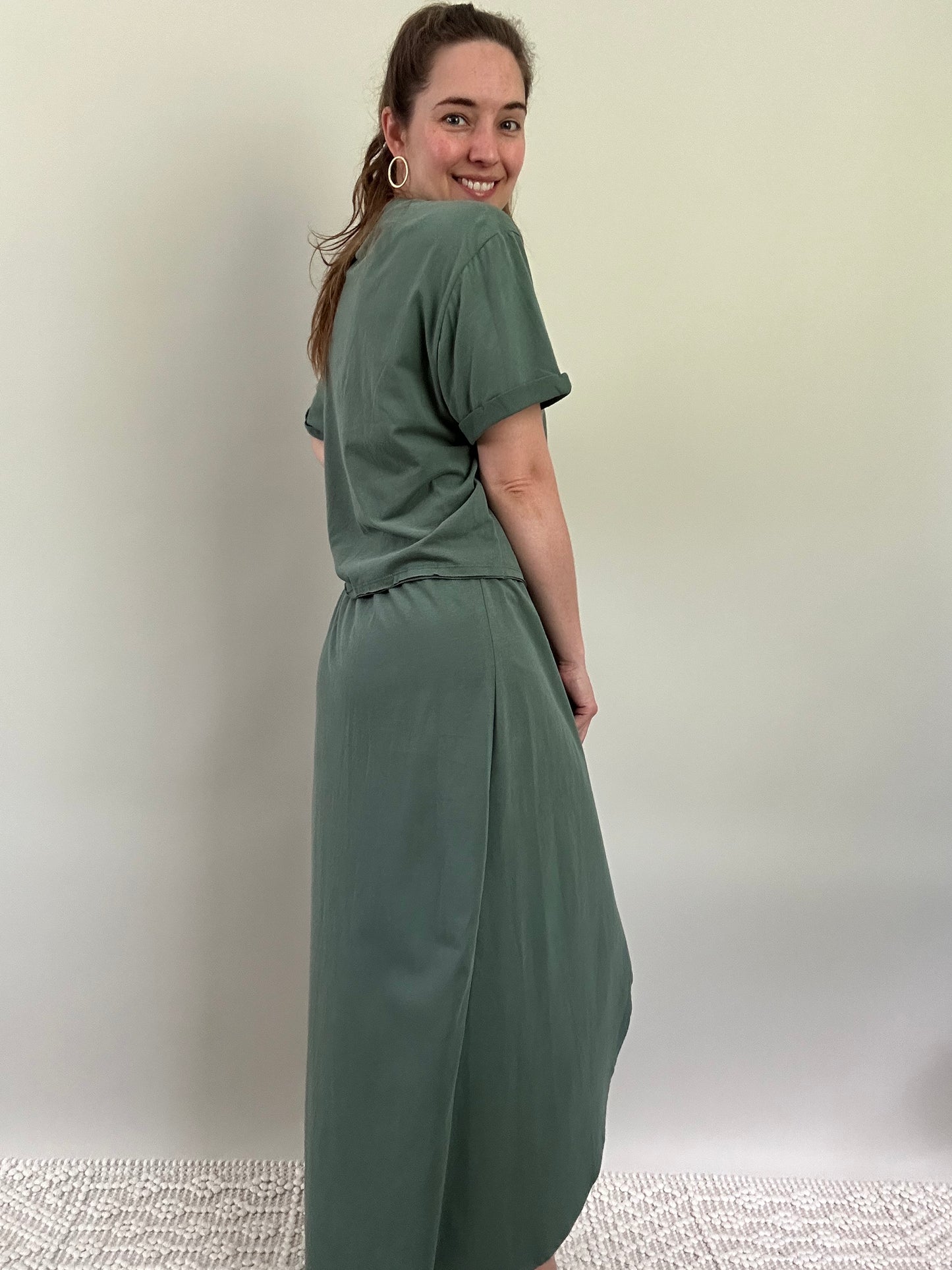 Green Tea Island Set with side slit and shorts lining
