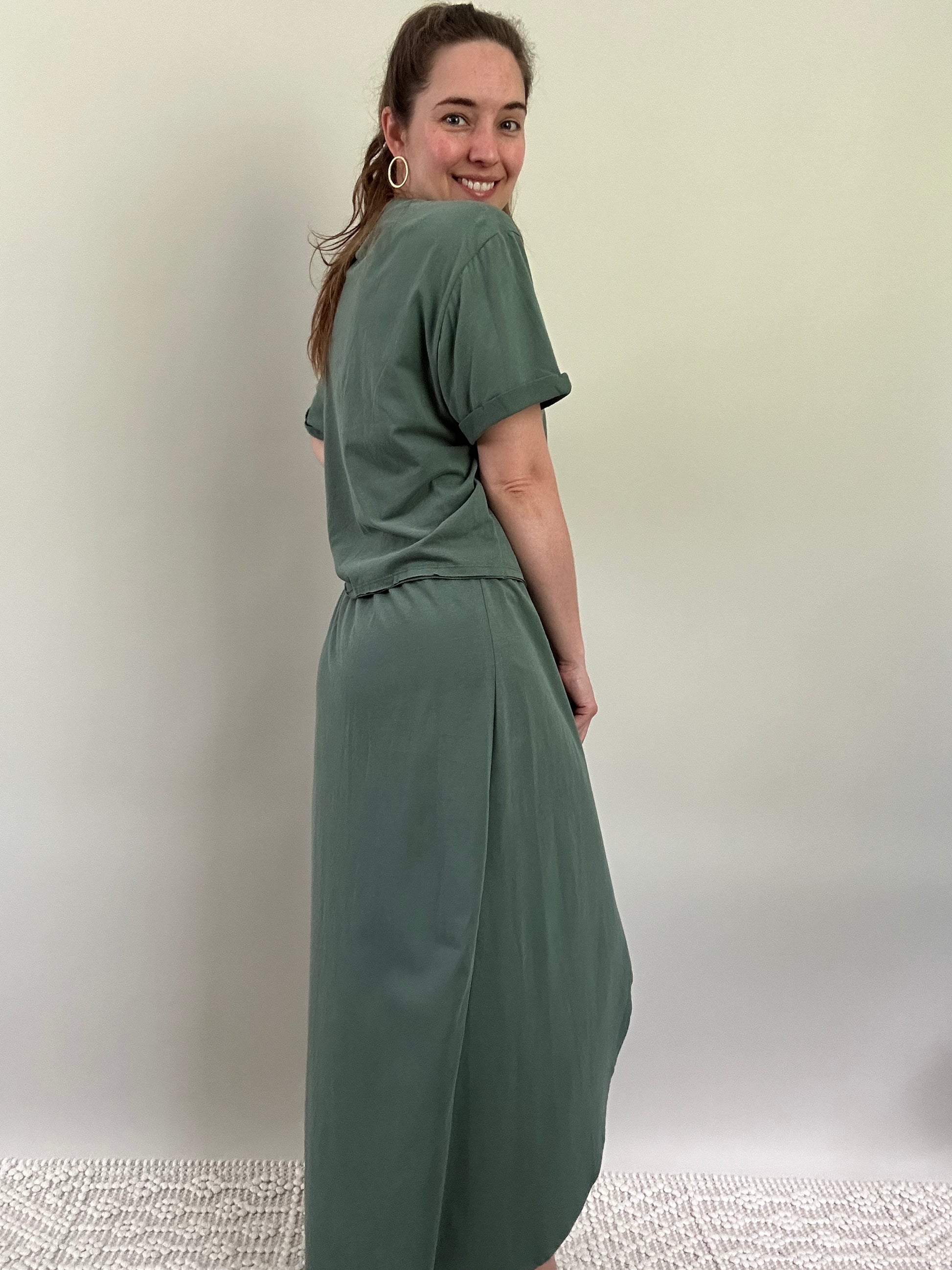 Green Tea Island Set with side slit and shorts lining