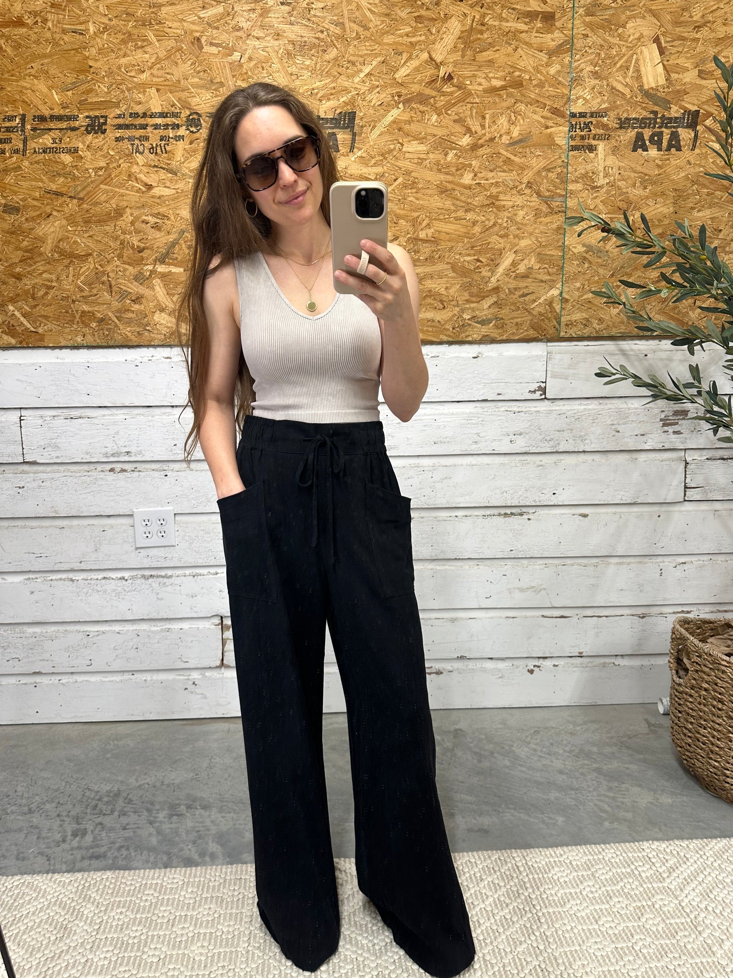 The Linen Blend Everyday Pants in Black