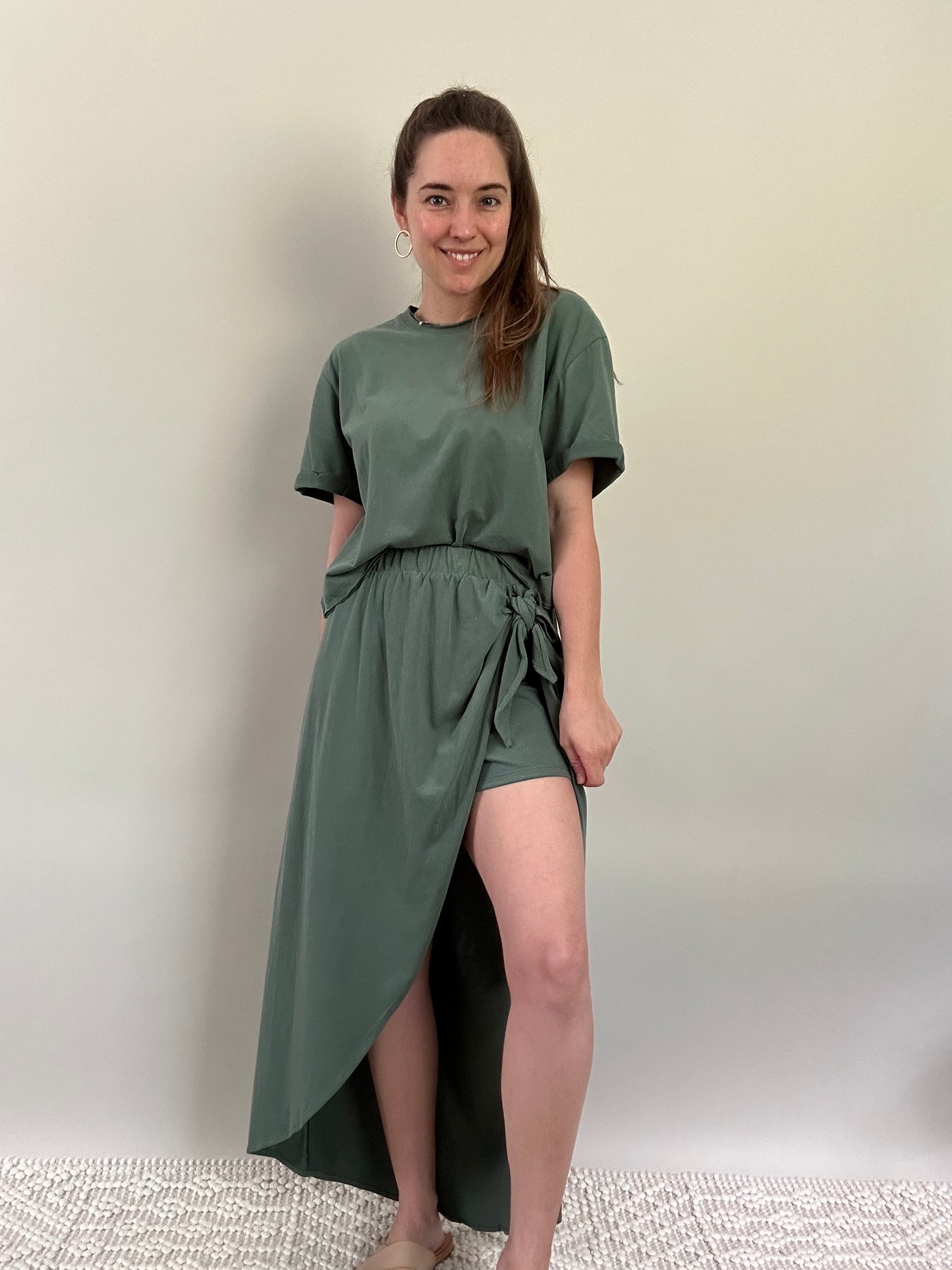 Green Tea Island Set with side slit and shorts lining