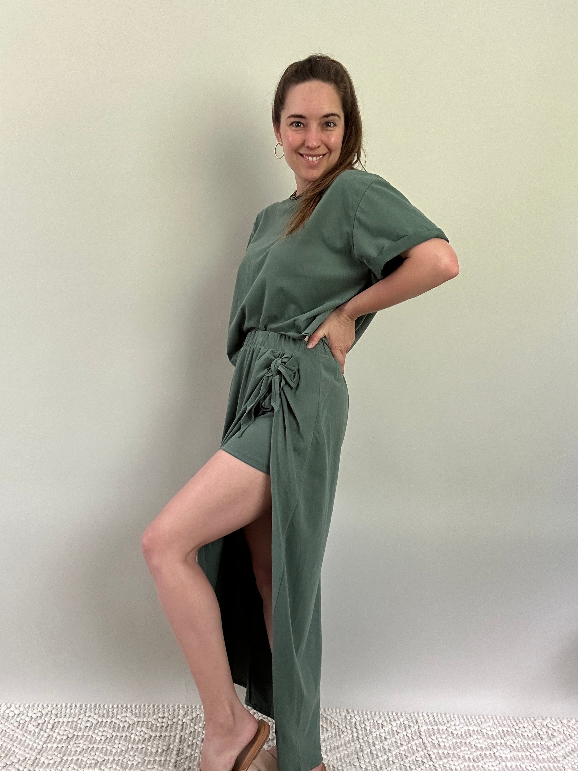 Green Tea Island Set with side slit and shorts lining