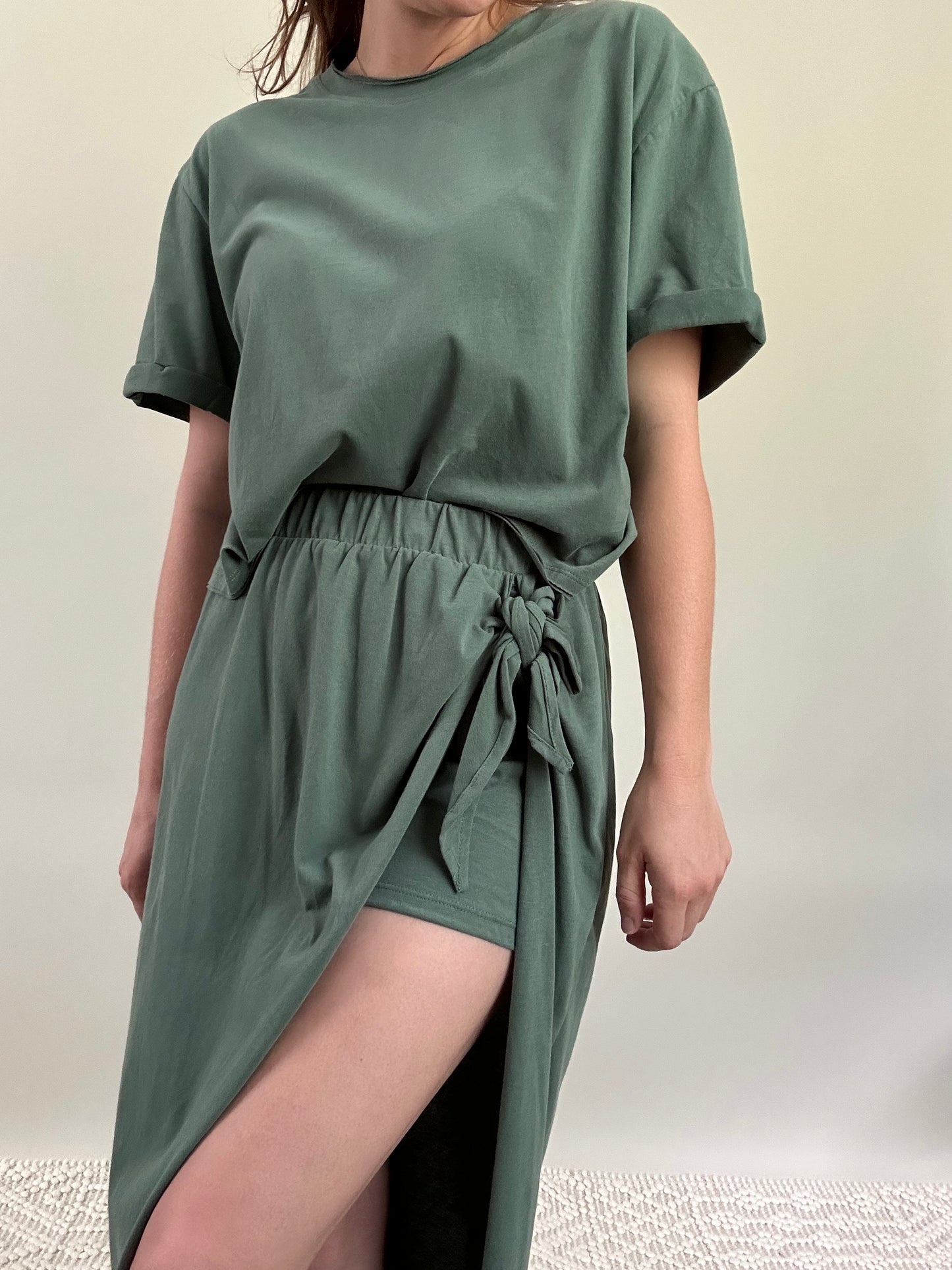 Green Tea Island Set with side slit and shorts lining