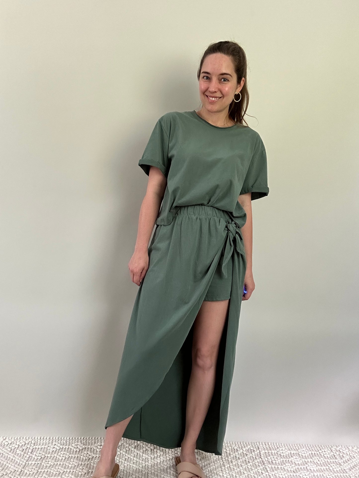 Green Tea Island Set with side slit and shorts lining