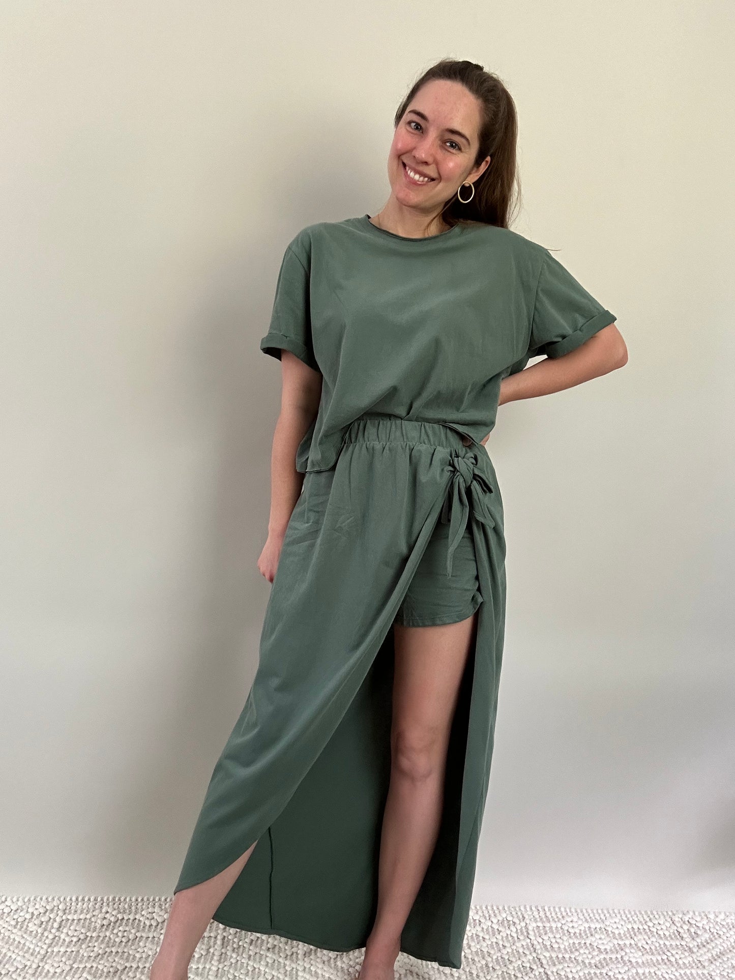 Green Tea Island Set with side slit and shorts lining