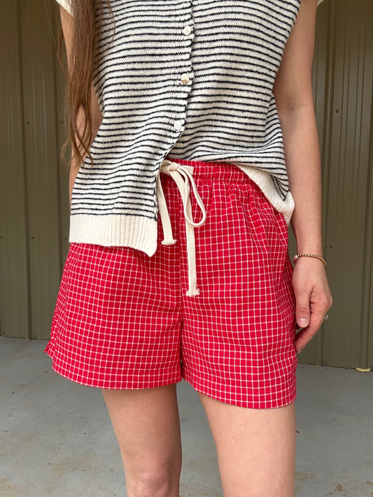 Sunday Picnic Shorts in Red